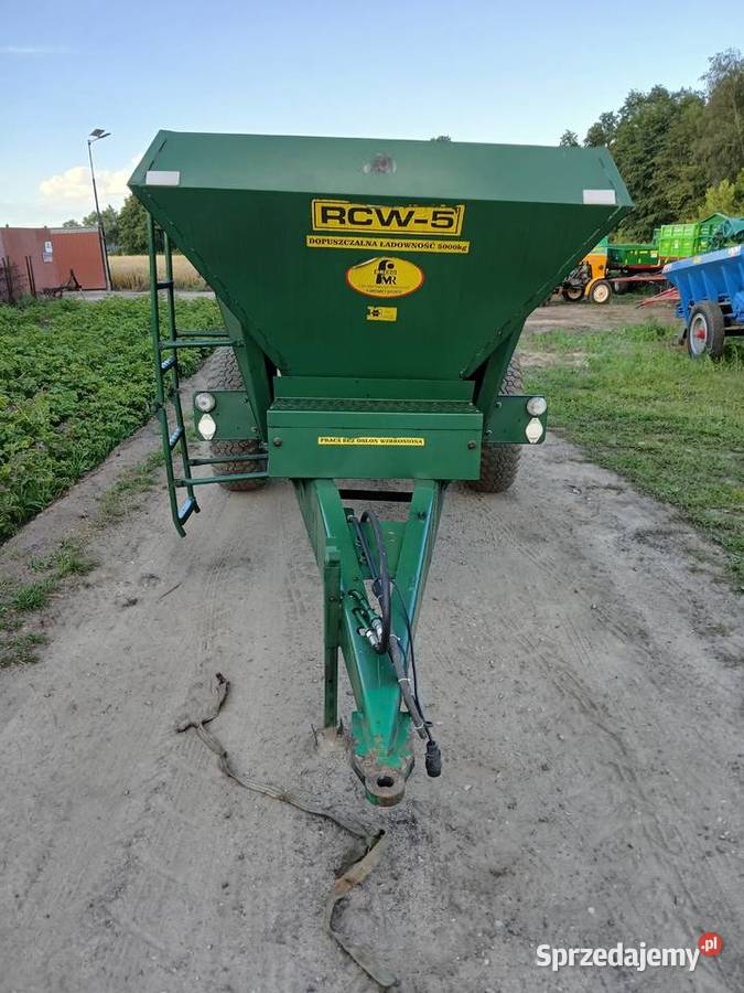 Rozsiewacz wapna rcw 3 rcw 5 piast wapniarka