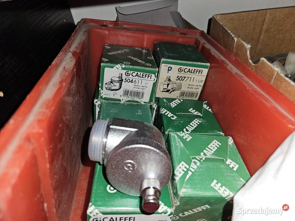Caleffi odpowietrznik grzejnikowy kątowy 1 i 114 Łódź