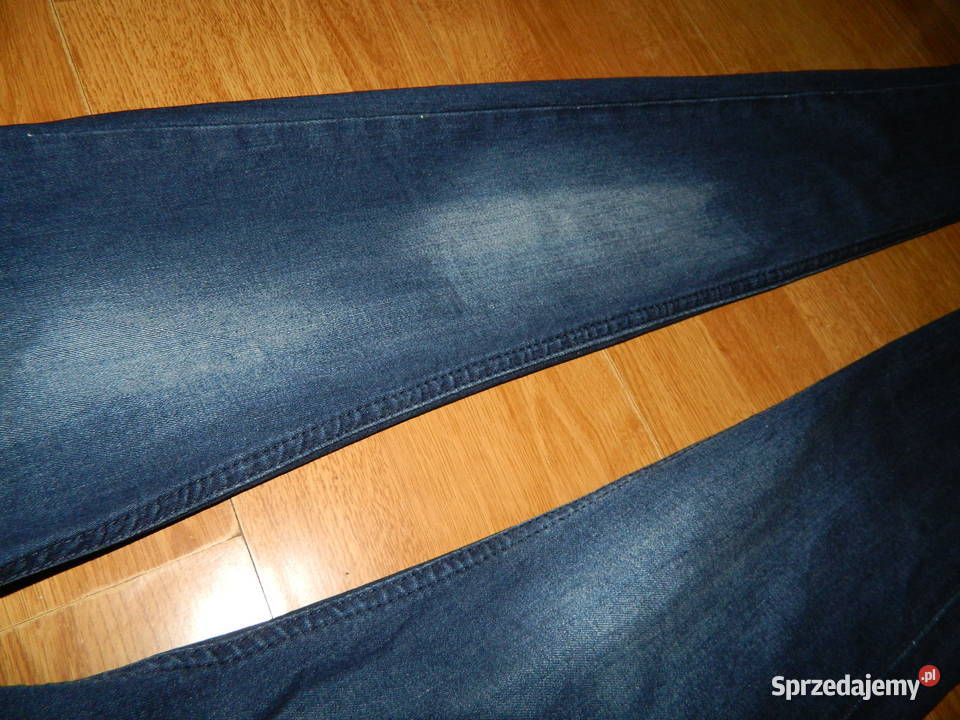 PullBear spodnie jeansowe 40