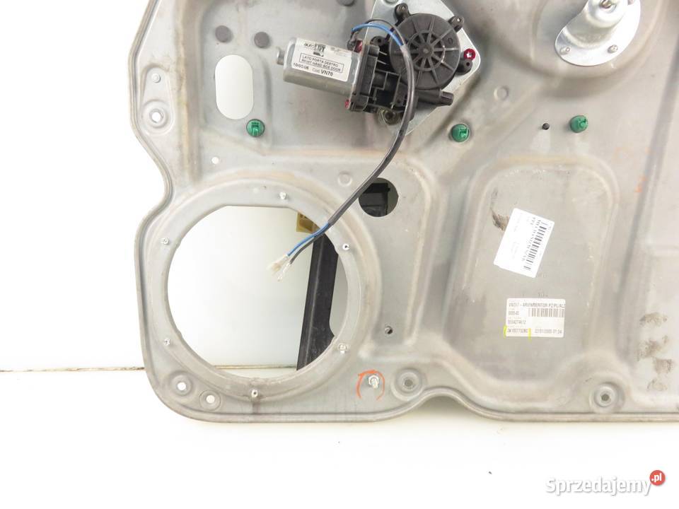 PODNOŚNIK SZYBY PRAWY PRZEDNI VW CADDY III Mechanizmy opuszczania szyb Wyposażenie wnętrza małopolskie