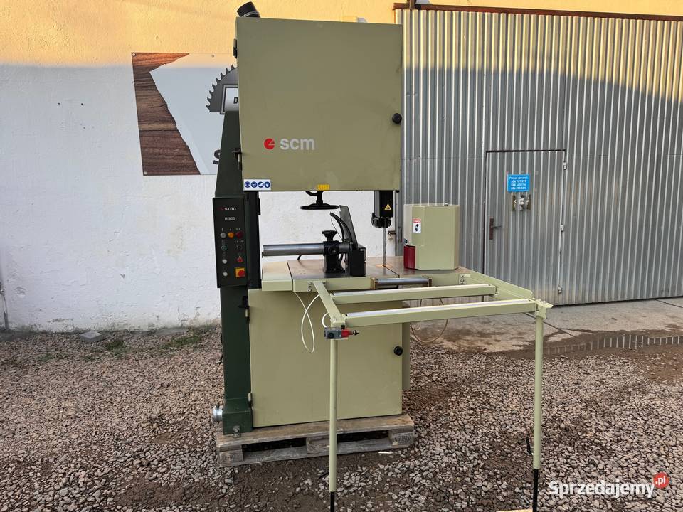 Piła taśmowa rozdzielcza SCM R800