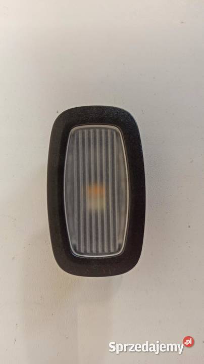 MERCEDES W205 LAMPKA OŚWIETLENIE PODSUFITKI sprzedam
