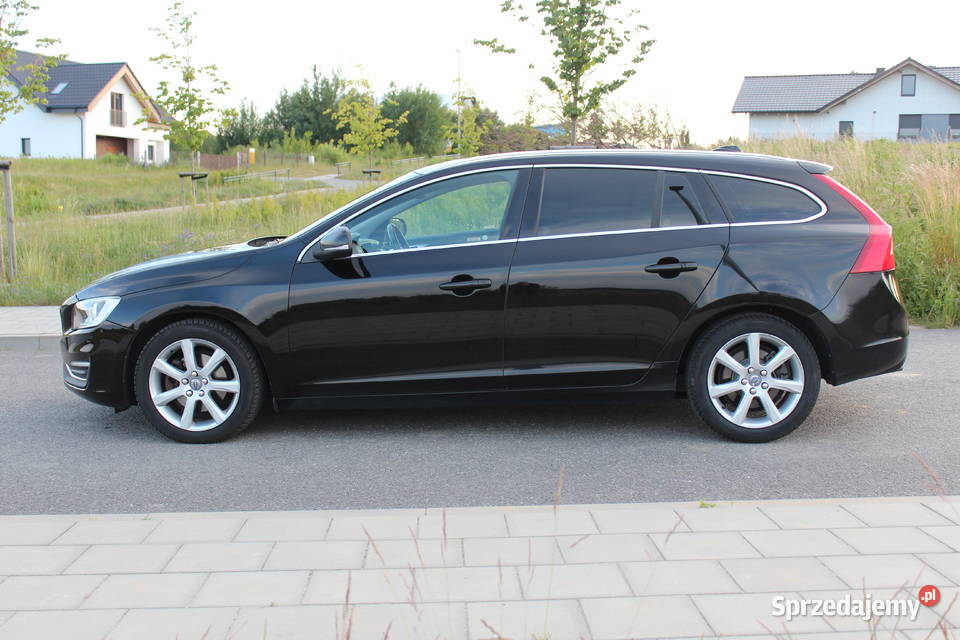 Volvo V60 lift 2016 20 turbo benzyna 245 automat V60 Gdańsk sprzedam