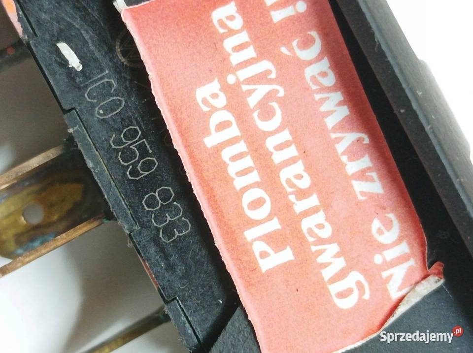 PRZEŁĄCZNIK KLAPY KLAPKI 1C0959833 VW Volkswagen