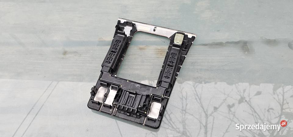 Ramka wybieraka mercedes w210 elegance Rok produkcji 1999