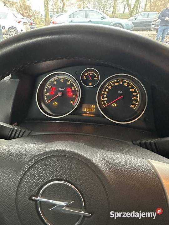 Opel astra h gtc odtwarzacz DVD Gliwice