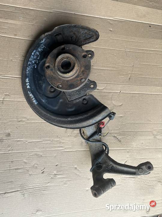 Zwrotnica prawy przód Passat b5 fl 19tdi 101 Bydgoszcz
