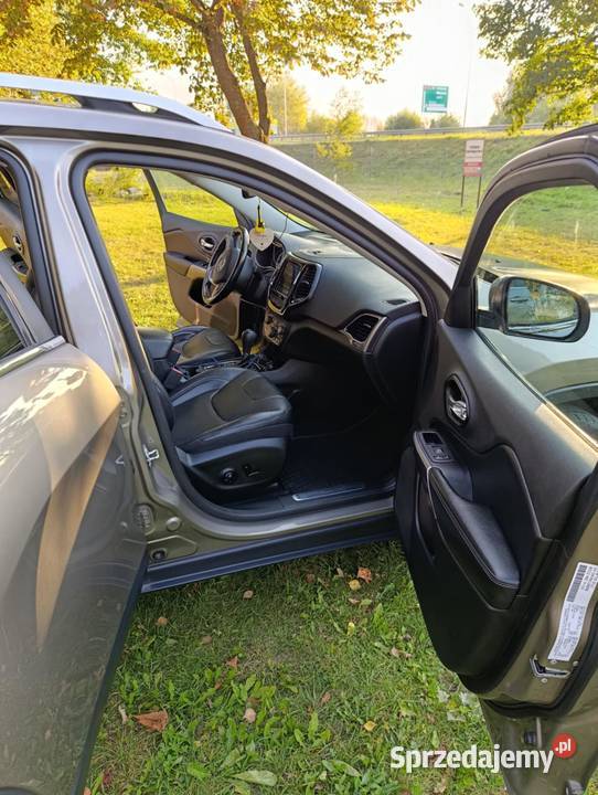 Sprzedam Jeep Cherokee radio Białystok