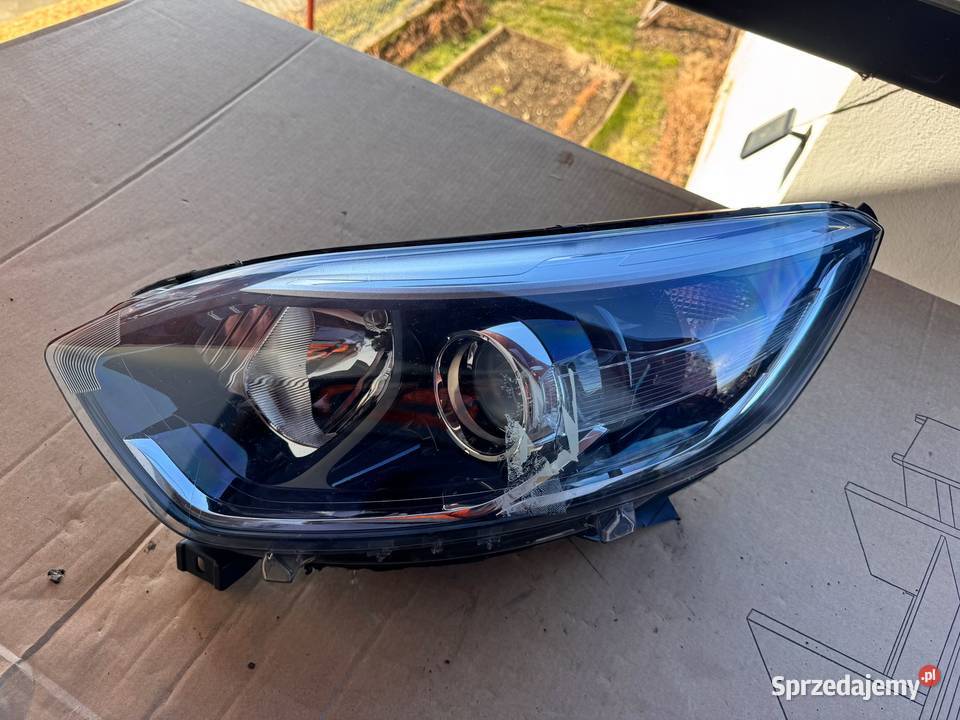 Lampa lewy przód Renault Captur I 201317 lewe