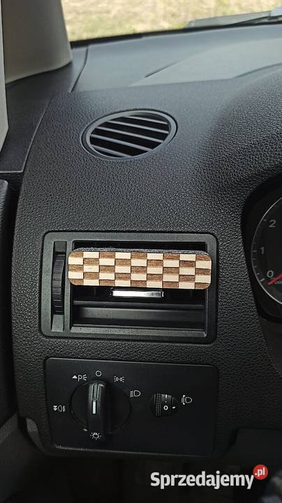 Elegancki Zapach do Samochodu z Drewna Warszawa