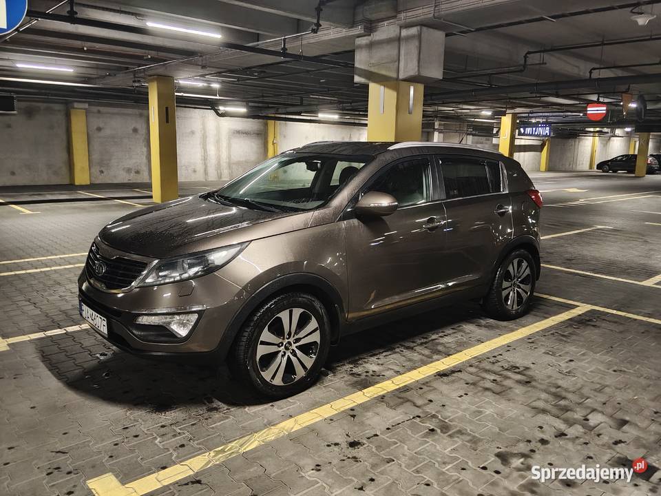 Kia sportage wersja wyposażenia L 16 136 manualna