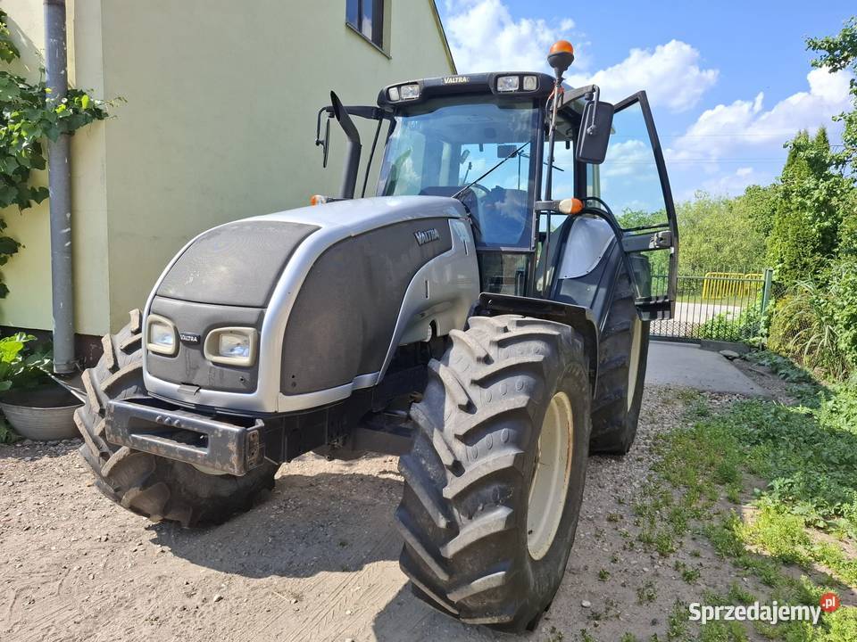 Ciągnik Valtra T120 Valtra Głuchów sprzedam