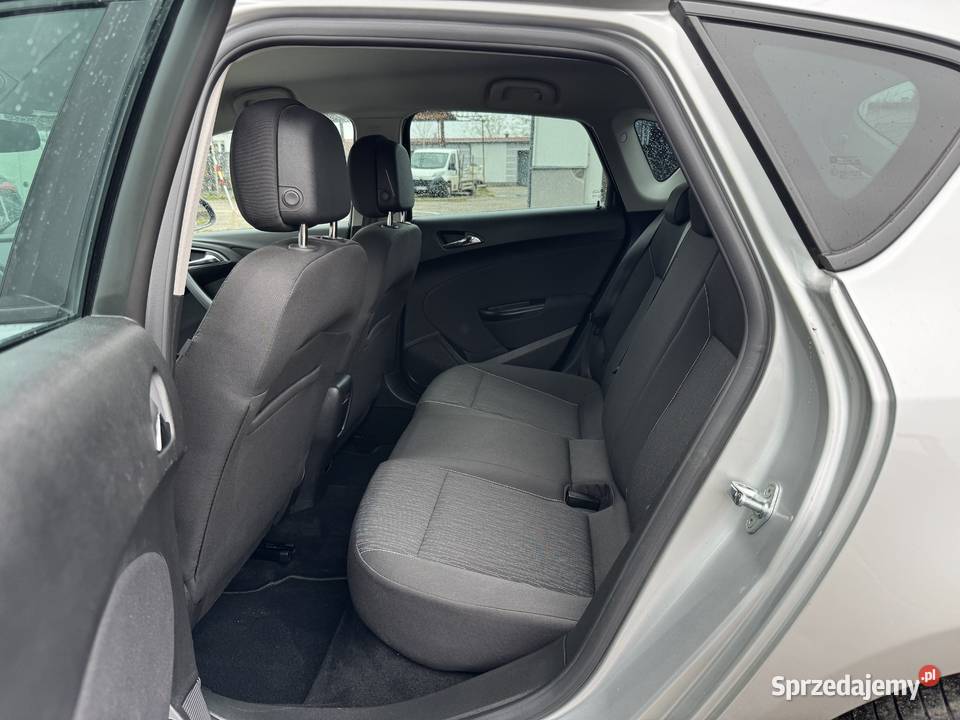 Opel Astra 14 BENZYNA Klimatronik Nawigacja nieuszkodzony Konin