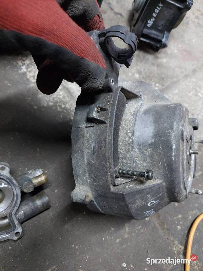 Piaggio Beverly 125 pompa wody obudowa pompy Jelenia Góra