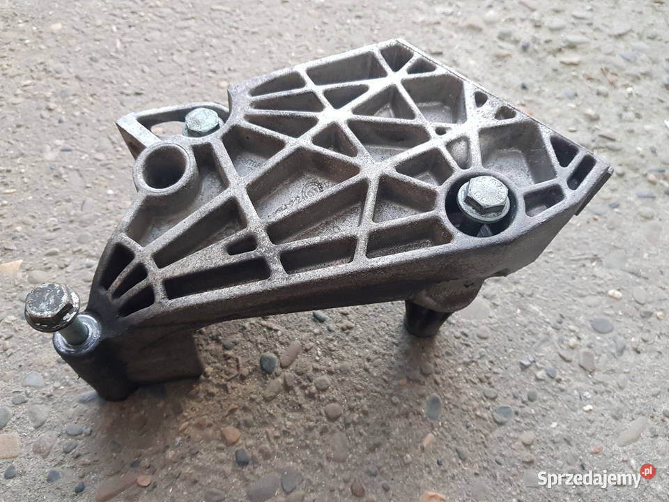 Audi A2 14 TDI Wspornik Łapa silnika 045199207G
