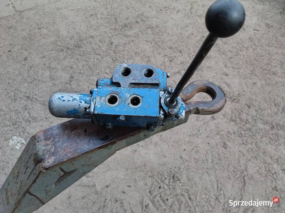 Rozdzielacz hydrauliczny na błotnik do Ursus Pozostałe Odechów