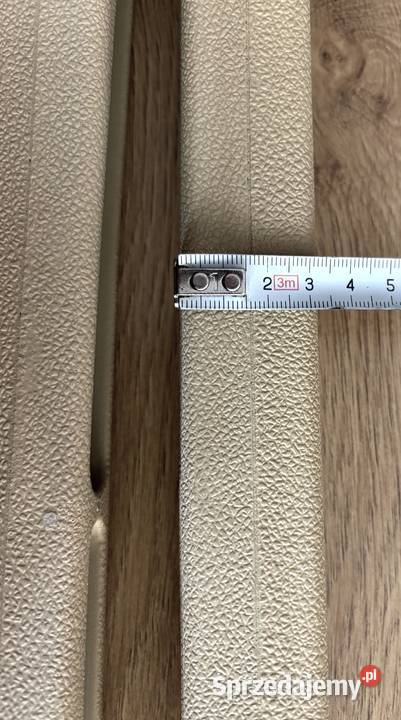 Wypełniacz szczelin między fotelem a konsolą w Szczecin