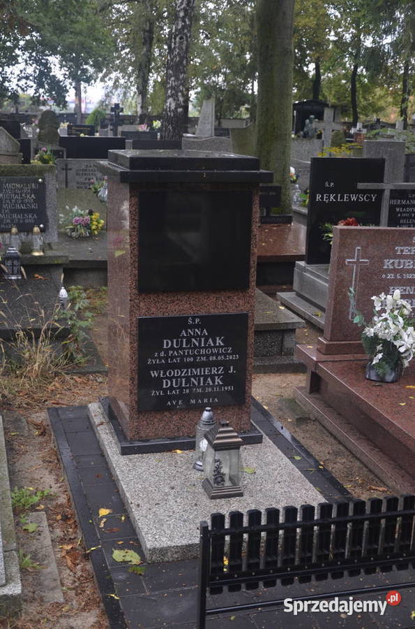 NAGROBKI GRANITOWE Gołębin
