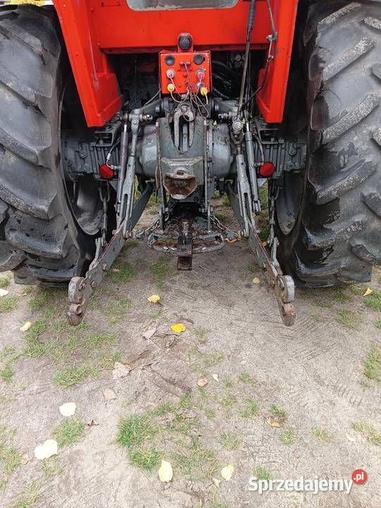Masseyy Ferguson 675 Zabiele