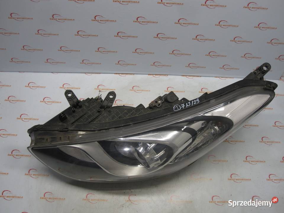 HYUNDAI I30 II 13r lampa lewa przód ANGLIK Kielce
