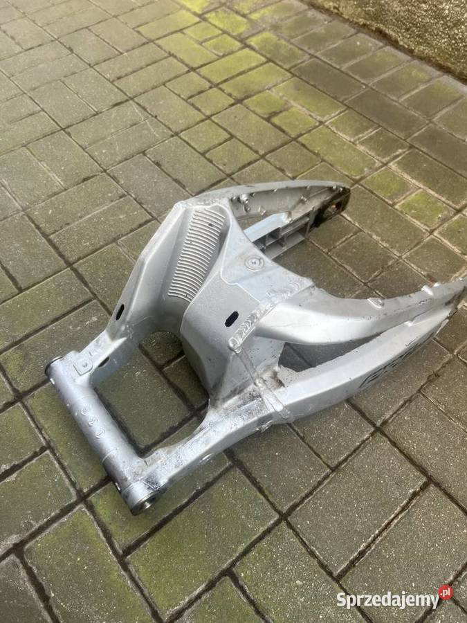 Wahacz Suzuki GSR 600 Grabów nad Prosną
