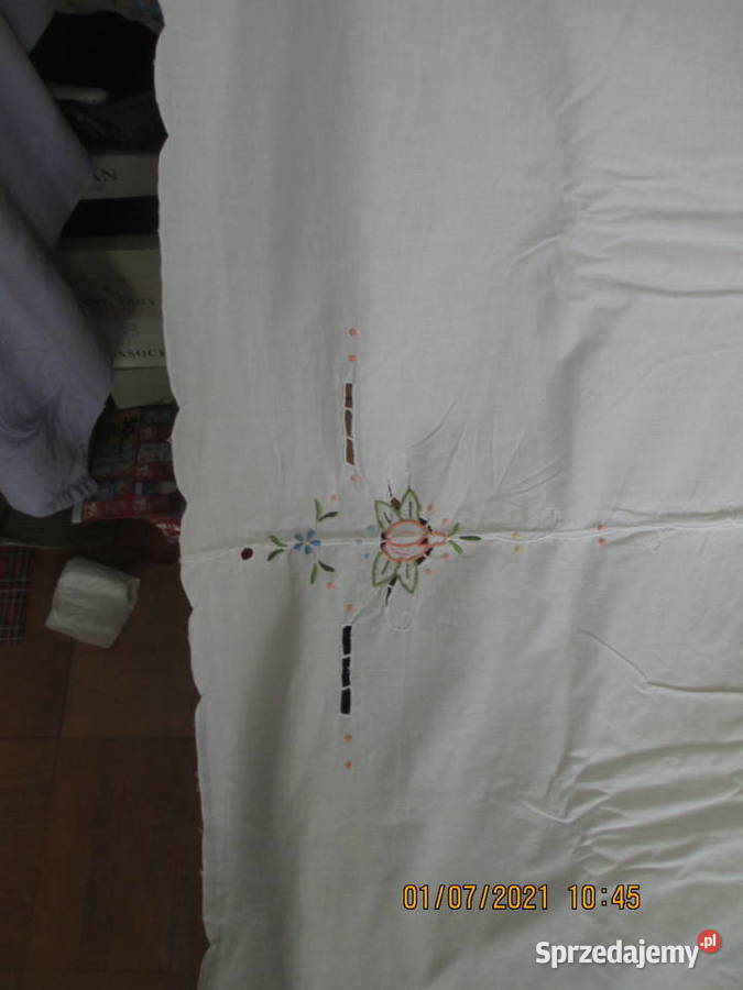 obrus haftowany chiński 168 x 200 Warszawa