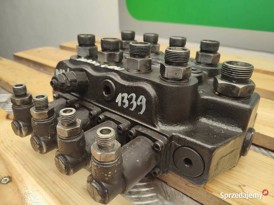 Rozdzielacz hydrauliczny Manitou MRT 1339 Części wielkopolskie Wilkowo