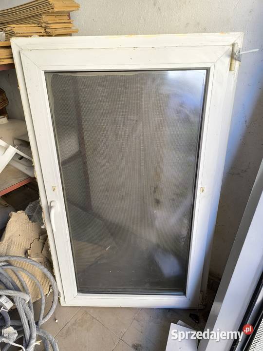 Okno PCV 86x145