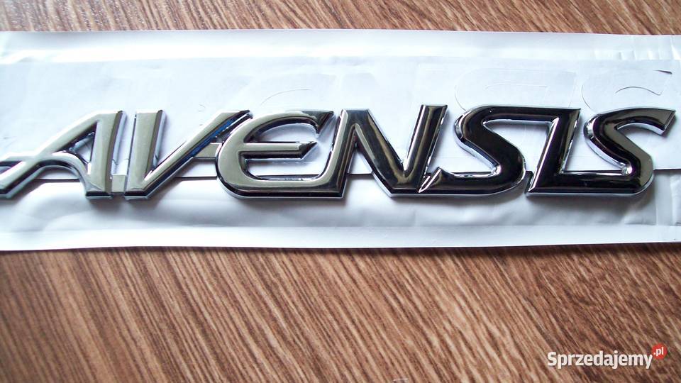 Emblematy metalowe chrom do Toyota Avensis na Reda