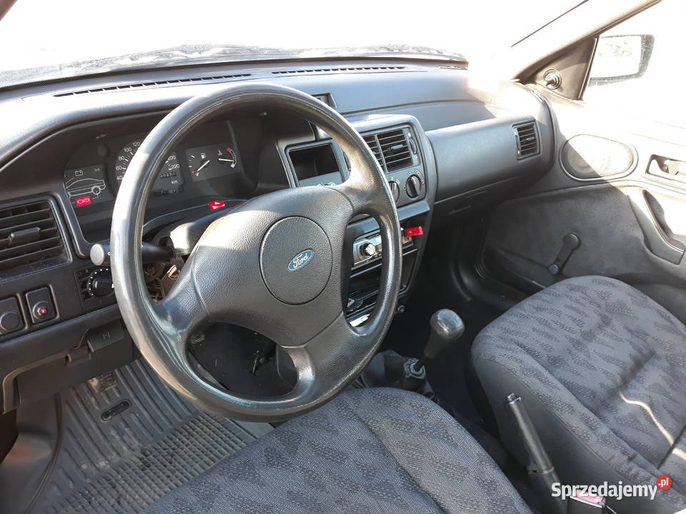 Ford Escort 13 1994r Rok produkcji 1994 Piaseczno sprzedam