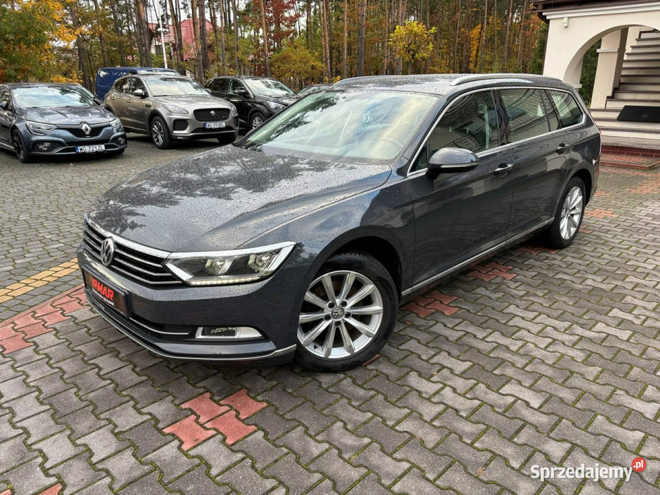 Volkswagen Passat Highline Full LED Alcantara szary
