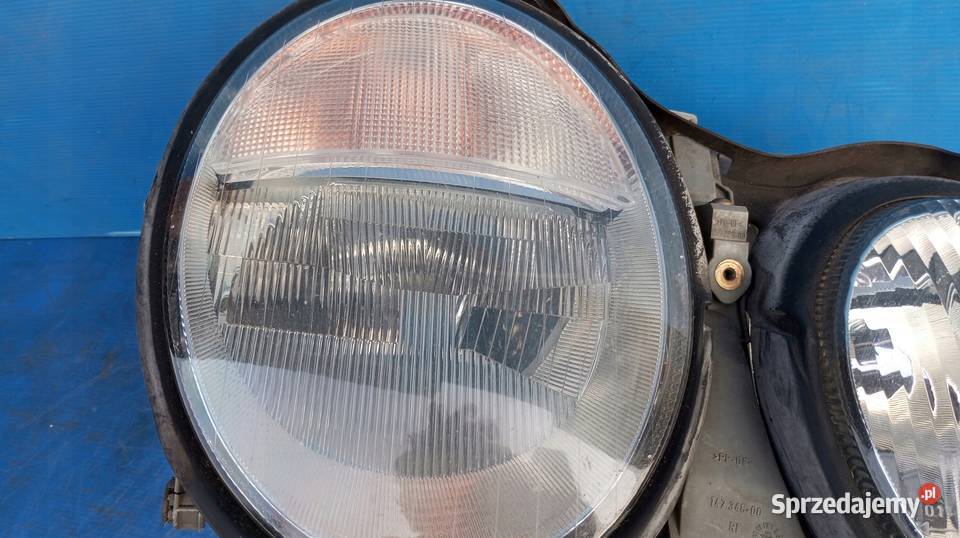 LAMPA PRAWY PRZÓD REFLEKTOR XENON EU MERCEDES osobowe Nowy Tomyśl