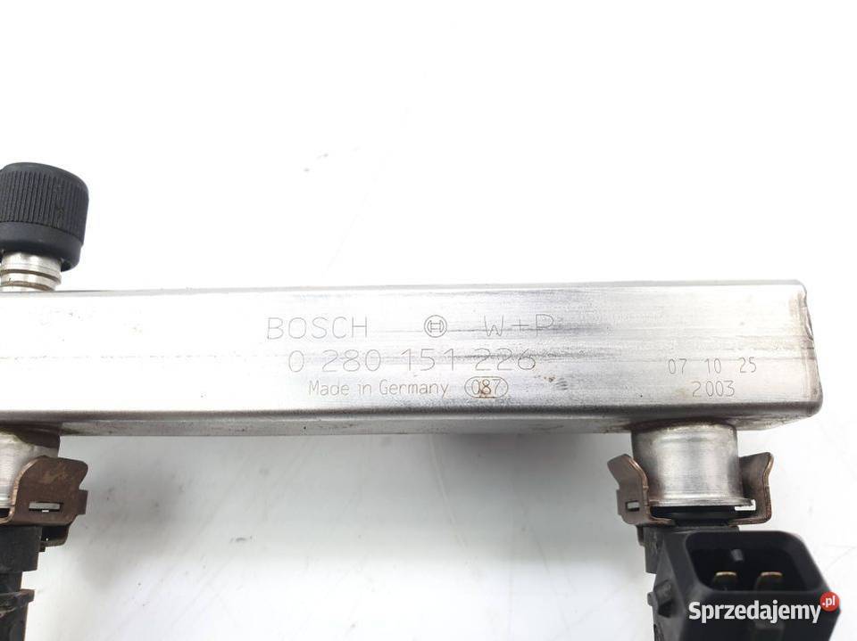 LISTWA WTRYSKOWA MASERATI GRANTURISMO MC Sport osobowe kujawsko-pomorskie Lipno