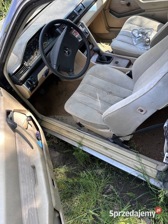 Mercedes w124 23 k Jet 154tysięcy przebieg 2300cm3 Mercedes-Benz Tywonia