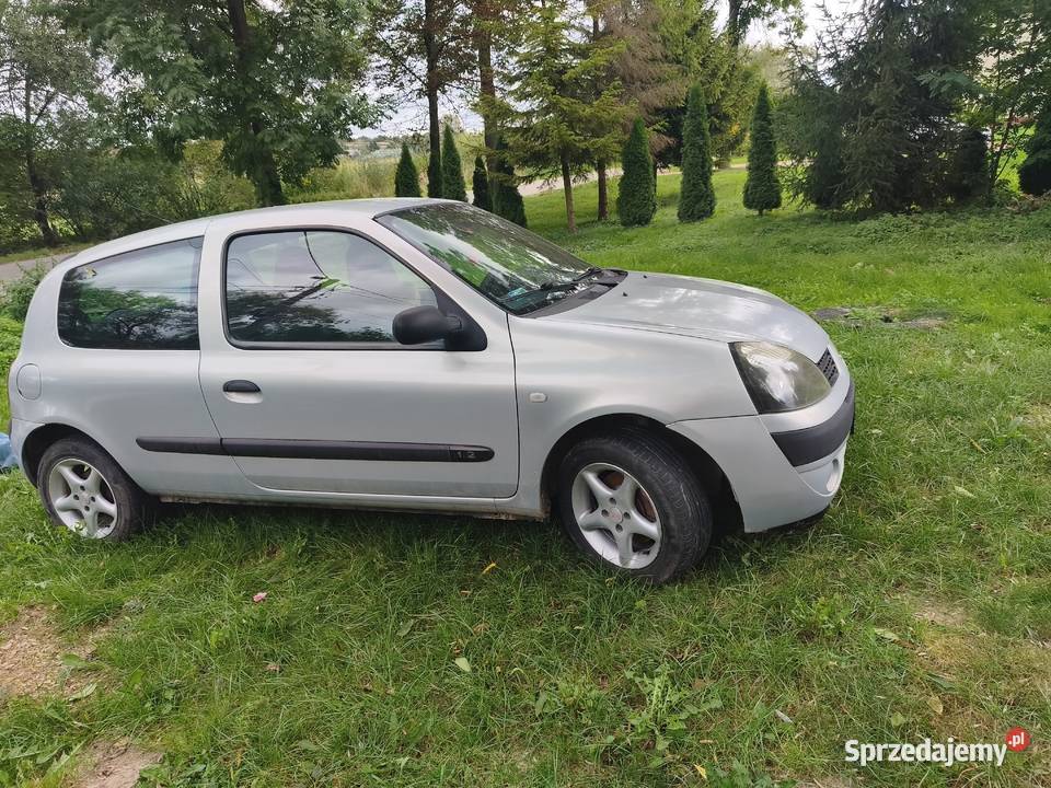 Clio 2 12 2003 benzyna zadbany sprawny gotowy do 2/3 małopolskie Maciejów