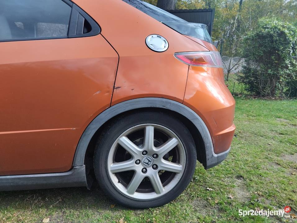 Honda Civic UFO Bobry