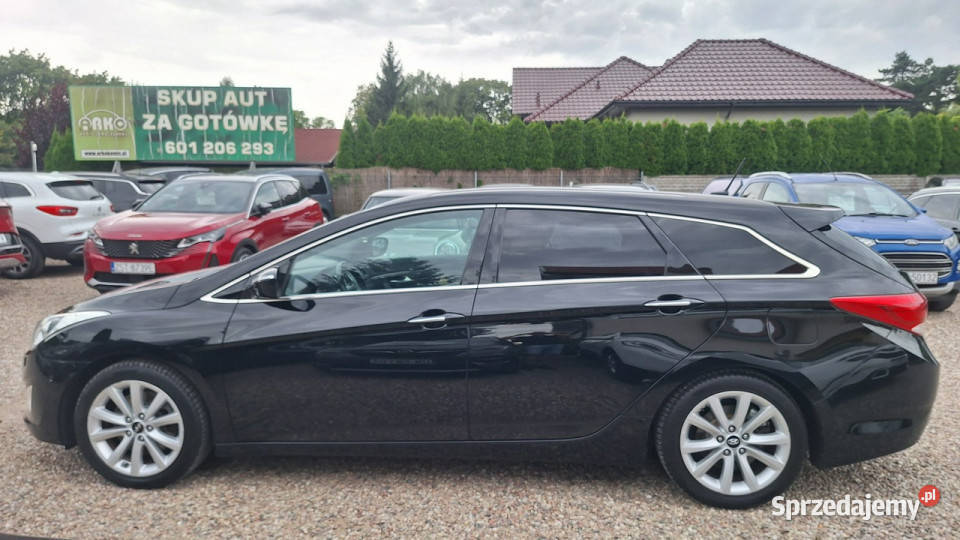 Hyundai i40 Premium ksenon navi skóra elektrochrom. lusterko wst.