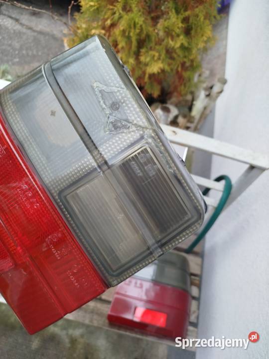 Fiat uno mk1 lampy tył tylne Aric osobowe Ryn