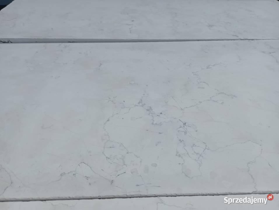 Płytki marmurowe BIANCONE pasy 2 szczotka