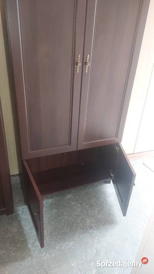 Szafa 4d z półkami Szafy i garderoby Poznań