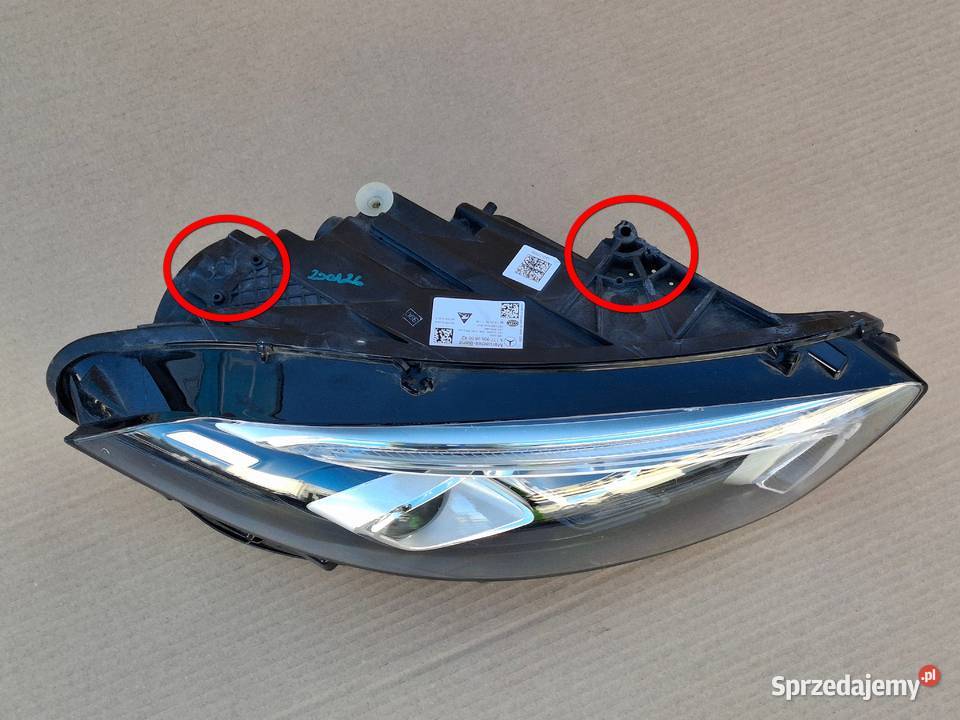 MERCEDES AKLASA W177 REFLEKTOR PRAWY FULL LED Bieleń
