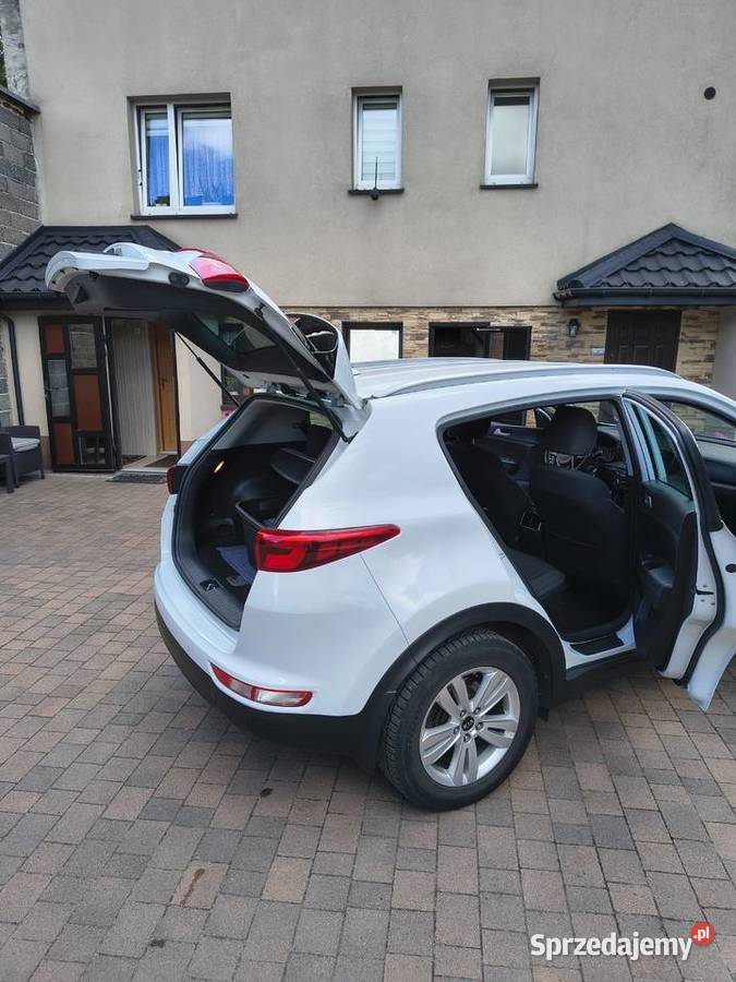 Kia Sportage 16 bezyna 2017 welurowa tapicerka śląskie Częstochowa sprzedam