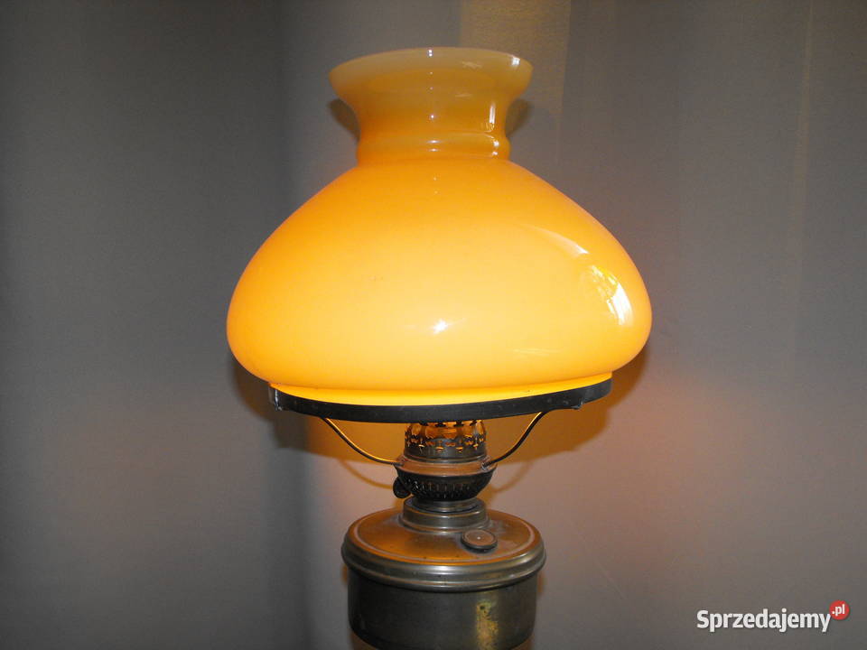 Mosiężna lampa z kloszem w stylu lampy naftowej Skierniewice