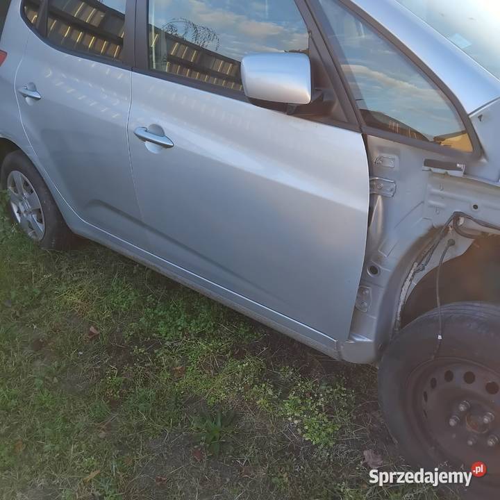 Drzwi Kia Venga kolor 2R srebrny metalik całą na