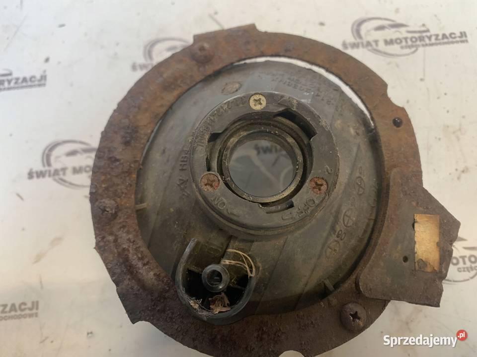 MITSUBISHI L200 07r halogen prawy Kielce