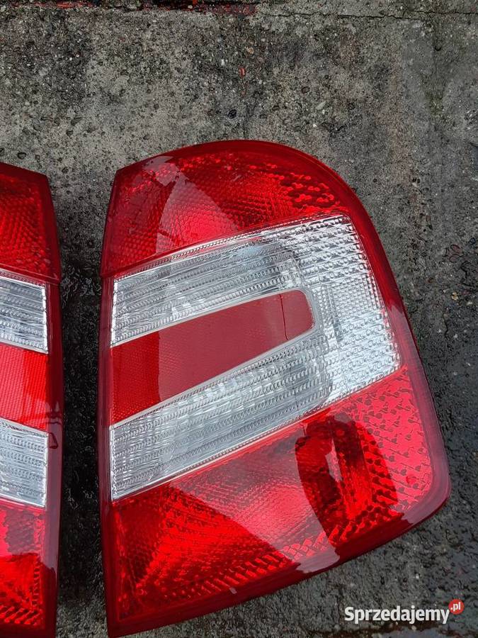 Skoda Fabia 1 lampa tylna Lewa Prawa Lampy tylne