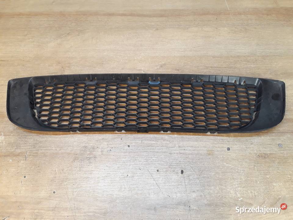 BMW X3 E83 MPAKIET KRATKA ŚRODKOWA ZDERZAKA Międzychód