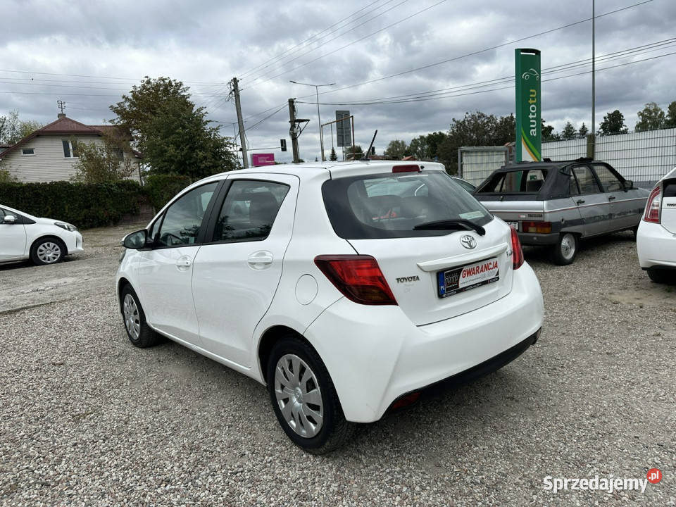 Toyota Yaris 13 benz6 biegówKlimaIsofixSalon FV kurtyny powietrzne Yaris Warszawa sprzedam