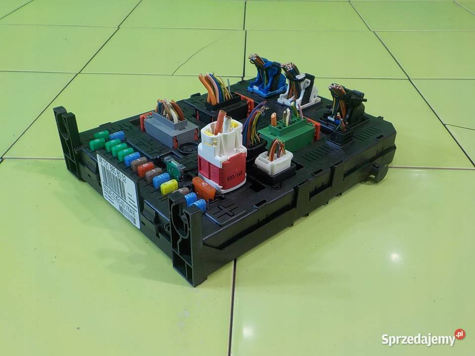 PEUGEOT 3008 I LIFT 16r 16 B 5D modul sterownik