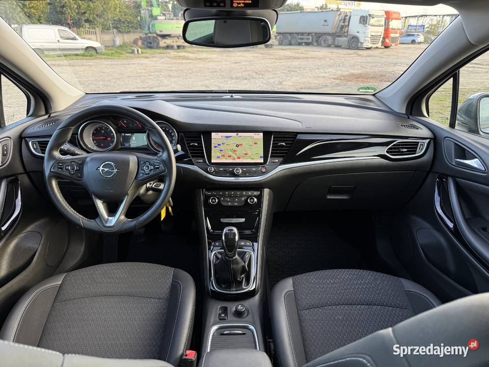 Opel Astra 14 BENZYNA Klimatronik Nawigacja nieuszkodzony wielkopolskie Konin